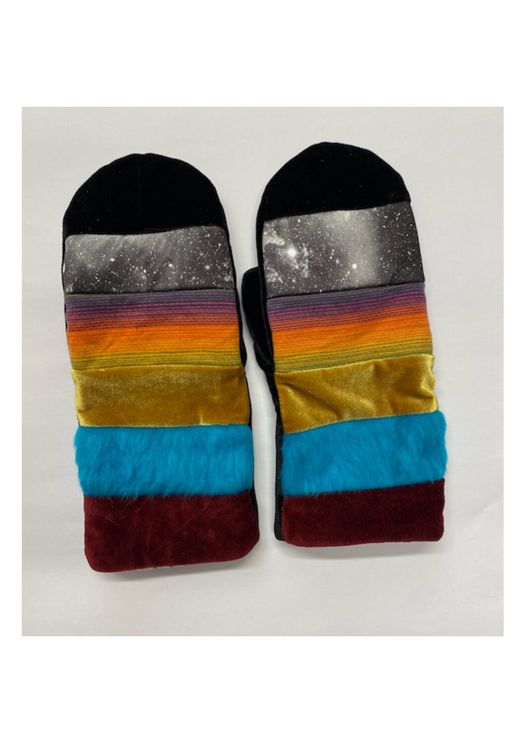 Keskiyö Hätilänmäellä - Image 2